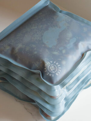 Limited-Edition Dusty Blue Reusable Gallon Freezer Bags [6 Pack]